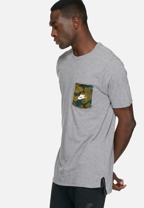 Nike - Drop hem T-shirt