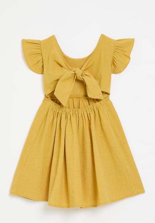 Pop Candy - Frilled sleeve dress - mustard 