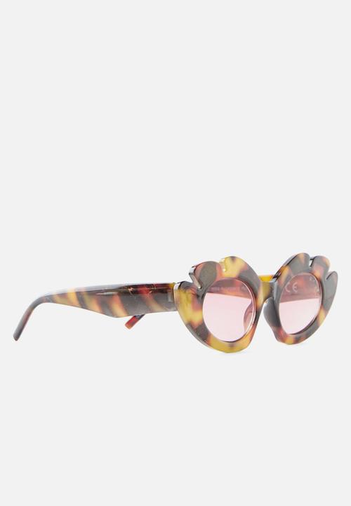 Cotton On - Kids florence flower sunglasses - brown tort