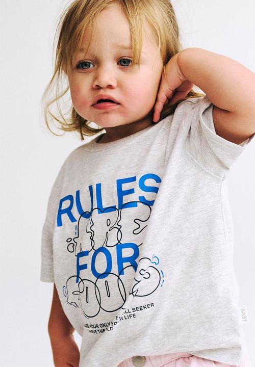 Cotton On - Bobbi Short Sleeve Graphic Tee - Cloud Marle/Rules Are For Fools