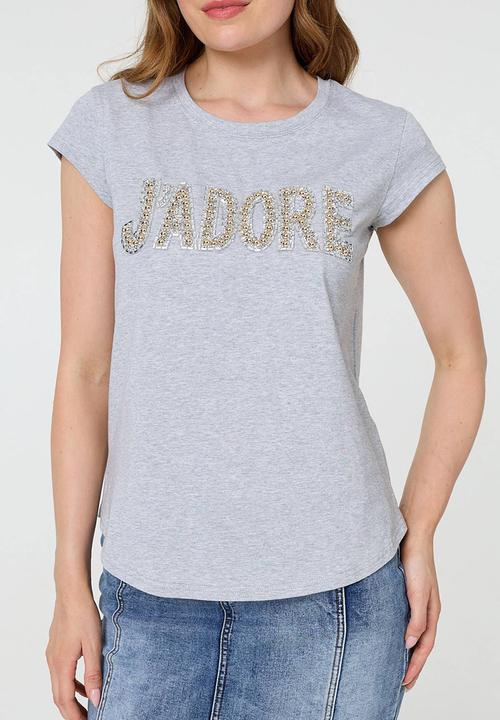 Stella Morgan - Cap Sleeve Scooped Hem Jadore Logo Tee - Grey