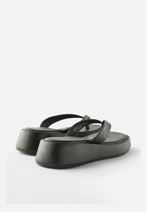Cotton On - Byron flatform sandal - black smooth
