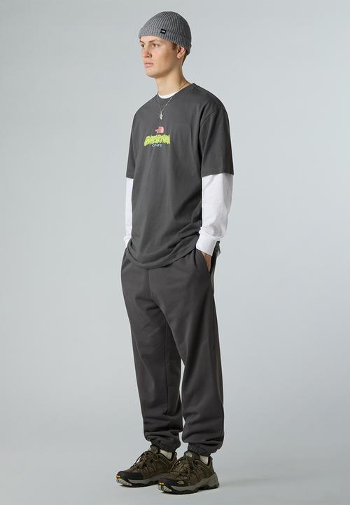 The North Face - Expedition Celebration Oversized S/S  Tee - Anthracite Grey