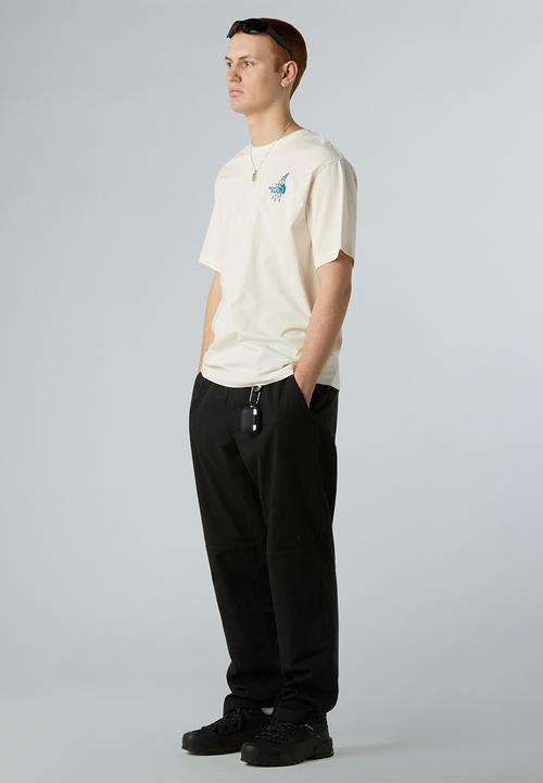 The North Face - S/S Powder Days Relaxed Tee - Graphic - White Dune (QLI)