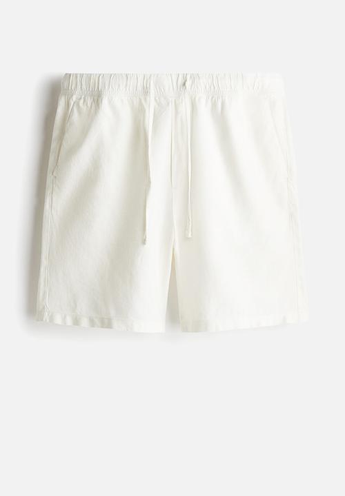 H&M - Relaxed fit linen-blend shorts - white