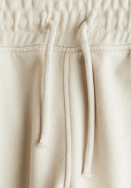 H&M - Cargo sweatshirt shorts - light beige
