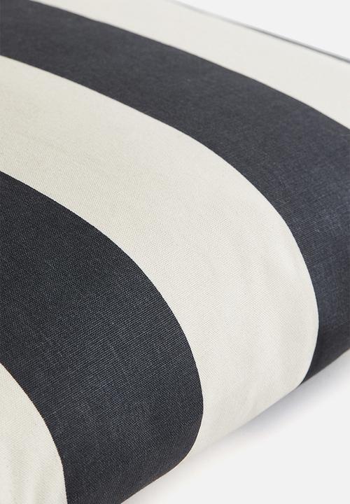 H&M - Outdoor cushion cover - black striped 