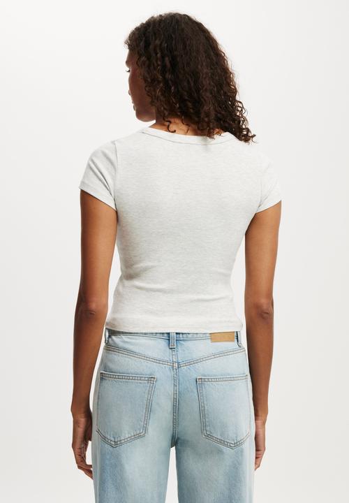 Cotton On - Goldie Rib V Neck Short Sleeve - Grey Marle