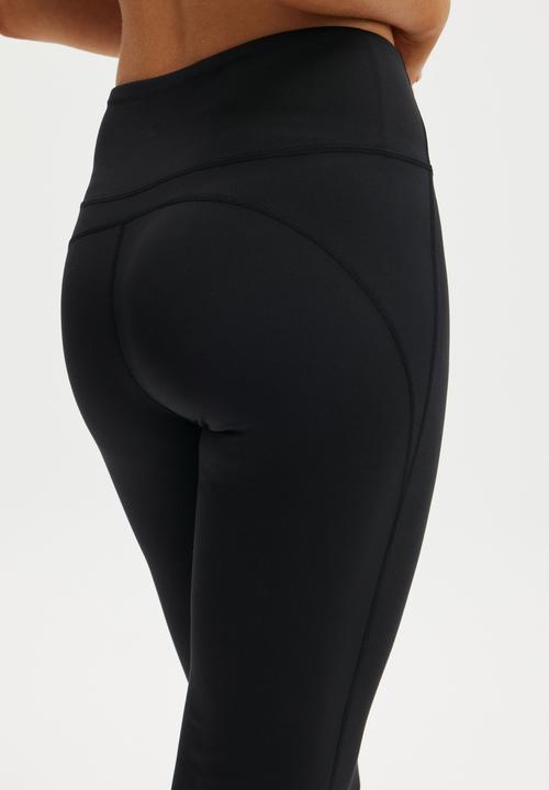 Cotton On - Ultra Soft Studio Flare - Black