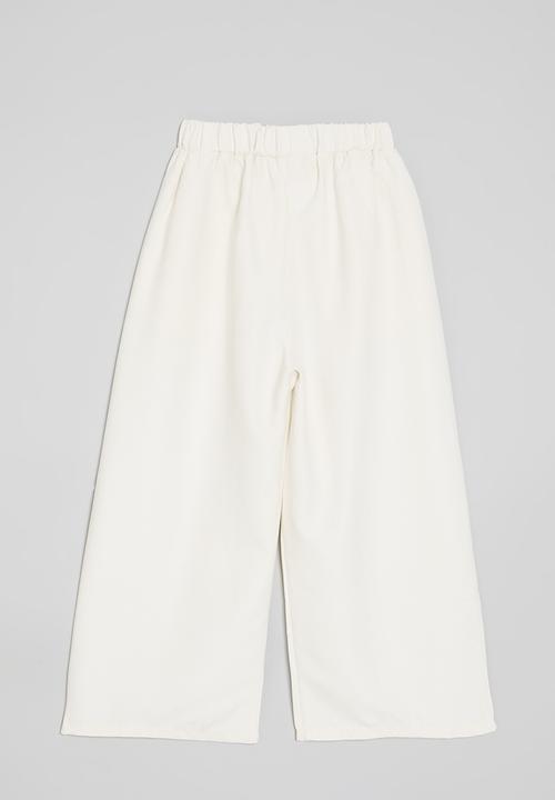 Pop Candy - Wide leg pants with slanted inset pockets - off white