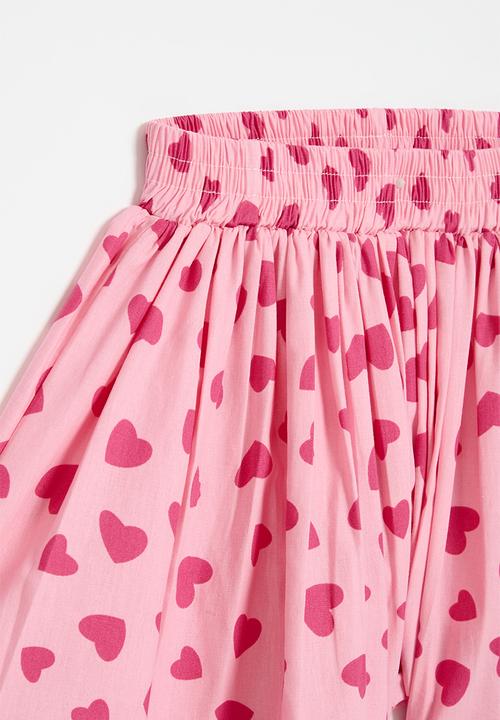 Pop Candy - Heart print flared shorts - pink & red