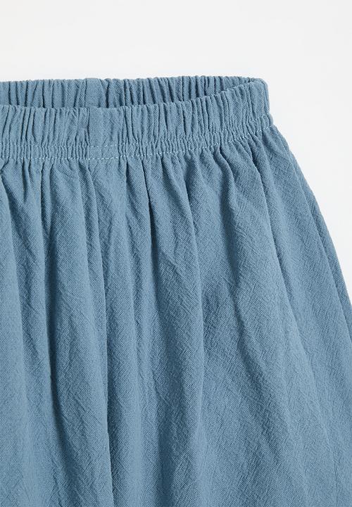 Pop Candy - Curved hem shorts with elasticated waist - blue