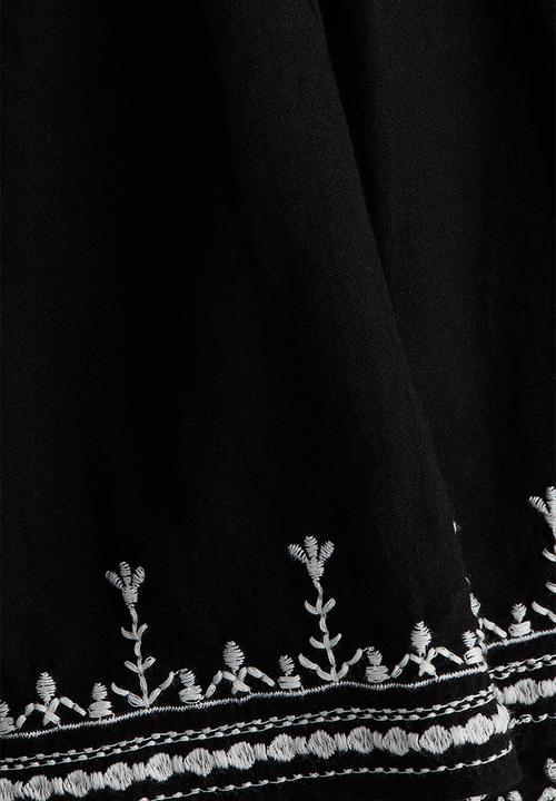 H&M - Embroidered cotton skirt - black patterned
