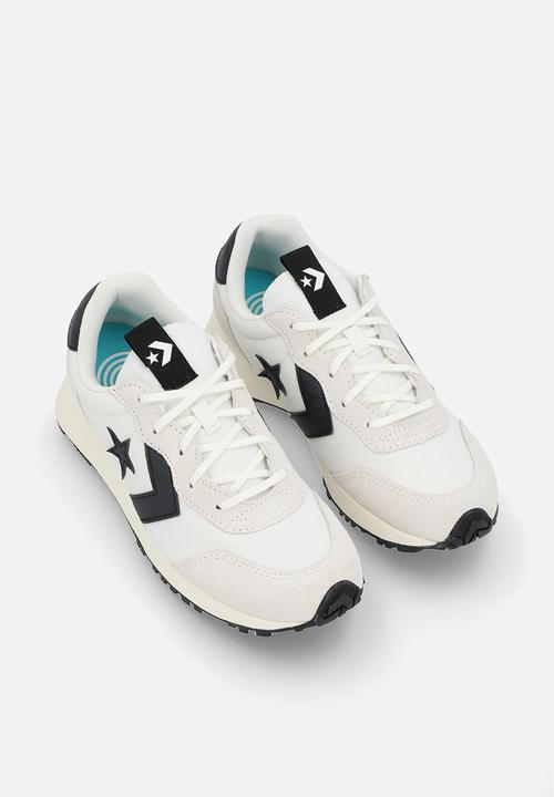 Converse - Converse Omega Trainer - Vintage White/Black/Egret