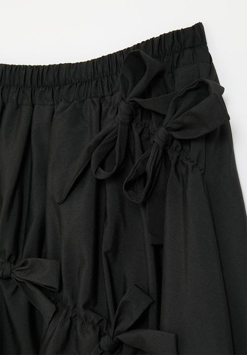 Pop Candy - Bow décor skirt - black