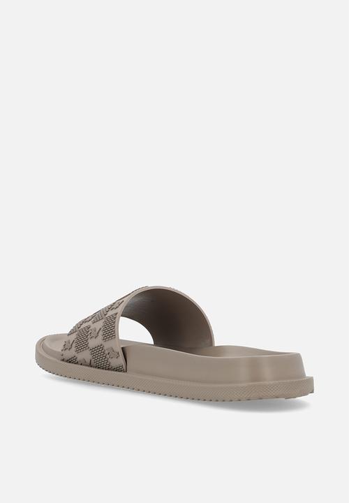 POLO - Block Monogram Pool Sandal - Taupe