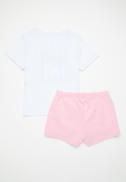 Pop Candy - Placement print tee with shorts - white/pink/mallorca beach club