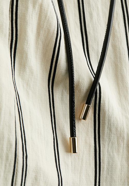 H&M - Tie-belt wrap dress - cream/black striped