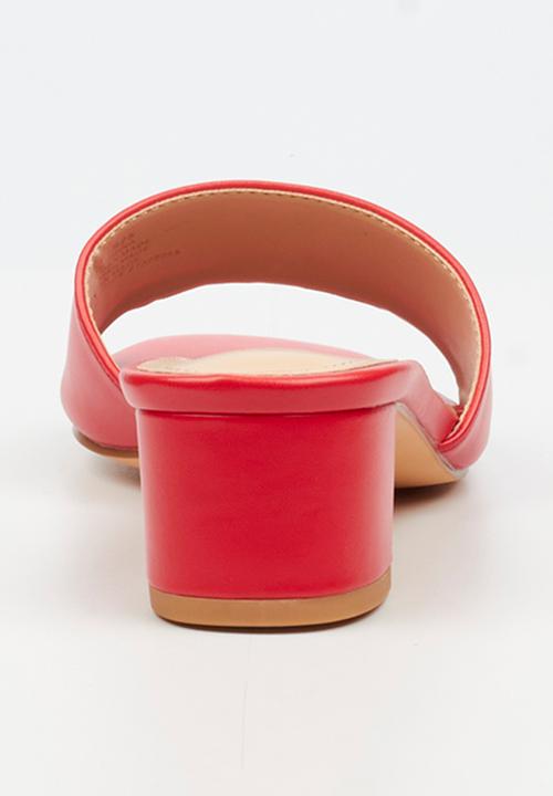Miss Black - Bina 1 block heel mule - red