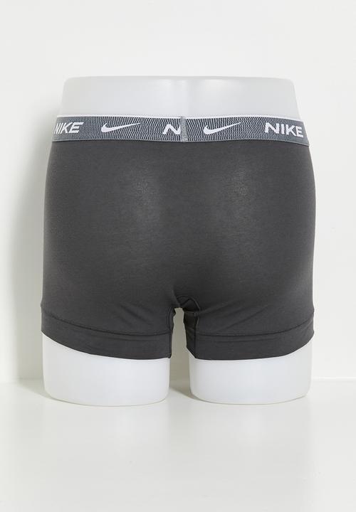 Nike - Dri-Fit Everyday Cotton Stretch 3 Pack Trunk - DENIM TURQ./ BLACK - SATURN GOLD WB/ ANTRACITE MOVE WB