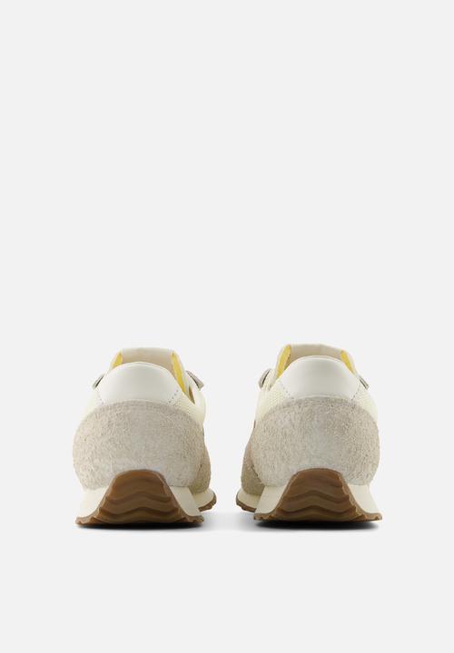 New Balance  - 471 Low Profile