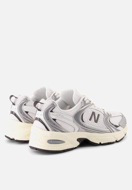 New Balance  - U530 v1