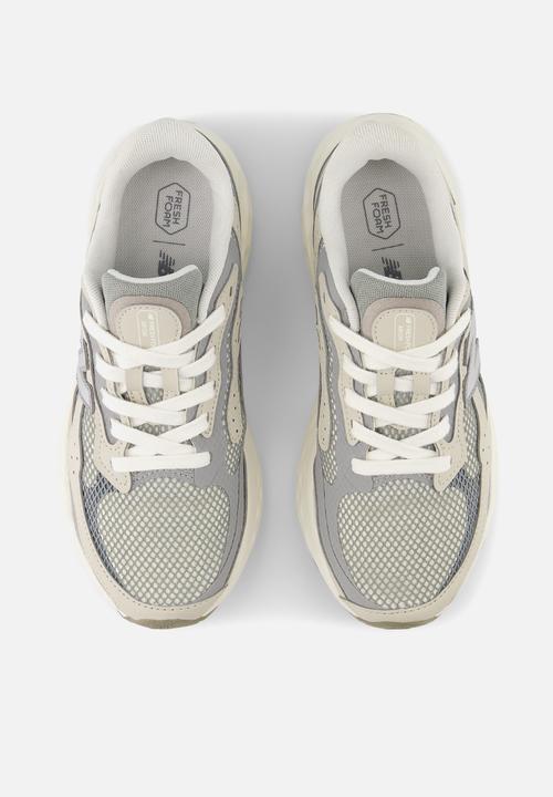 New Balance  - Fresh Foam Arishi v4 Tira Lux