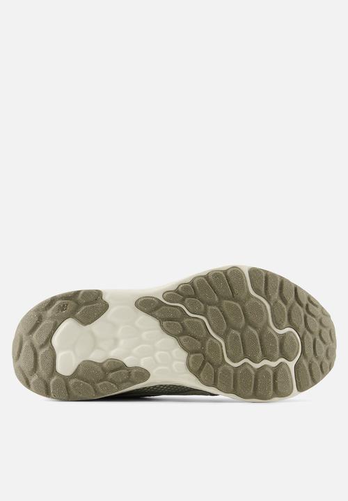 New Balance  - Fresh Foam Arishi v4 Tira Lux
