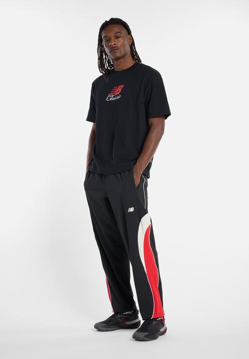 New Balance  - Hoops Classic Graphic Tee - Black