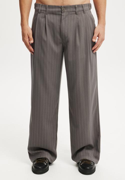 Super Baggy Pleated Pant - Charcoal Pinstripe6