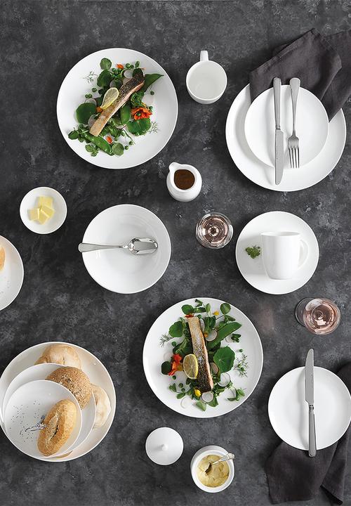 Maxwell & Williams - Cashmere Resort Coupe 18pc Dinner Set - white