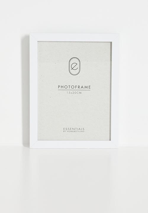 H&S - Mono gallery wall set of 3 - white