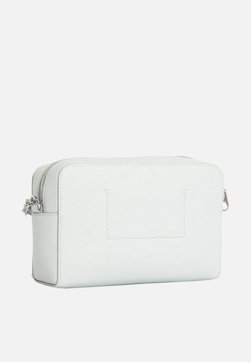 Calvin Klein - Minimal monogram camera bag 20 - sky grey