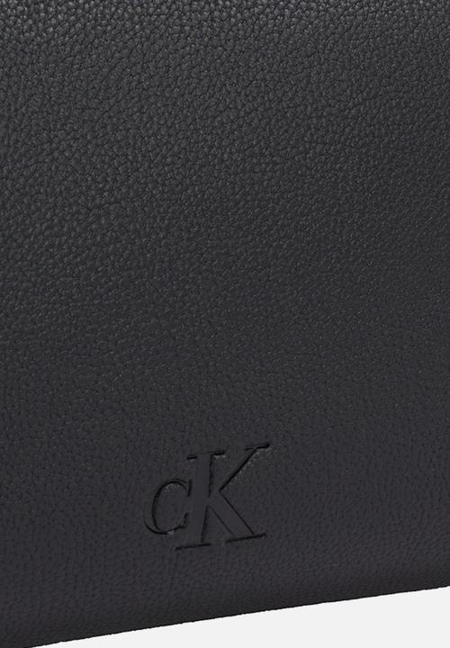 Calvin Klein - Ultralight shoulder bag22 pu - black