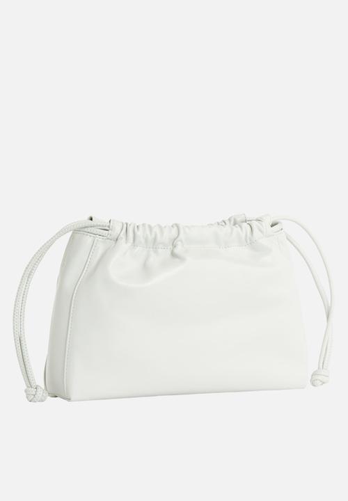 Calvin Klein - Drawstring crossbody26 - sky grey