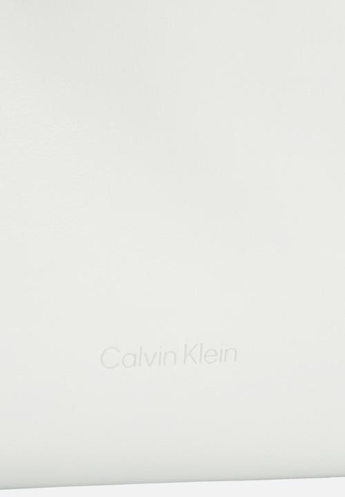 Calvin Klein - Drawstring crossbody26 - sky grey