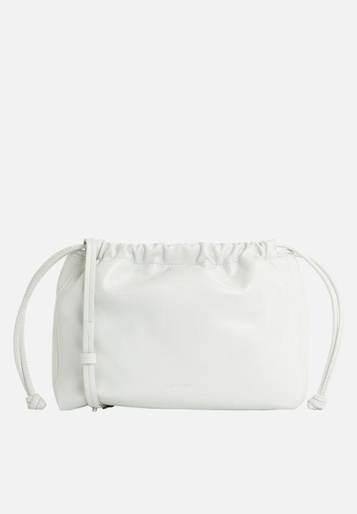 Calvin Klein - Drawstring crossbody26 - sky grey