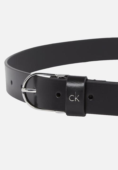 Calvin Klein - Ck metal loop round buckle 2.5 - black
