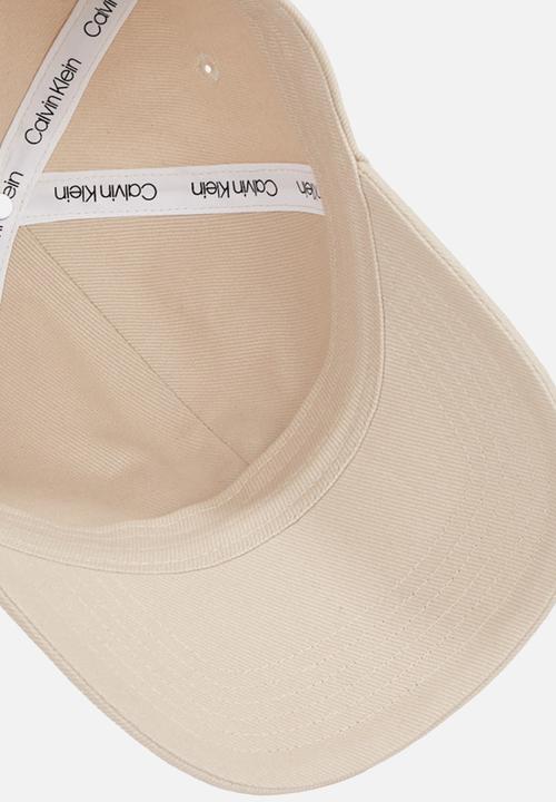 Calvin Klein - Embroidered monogram cap - wind chime