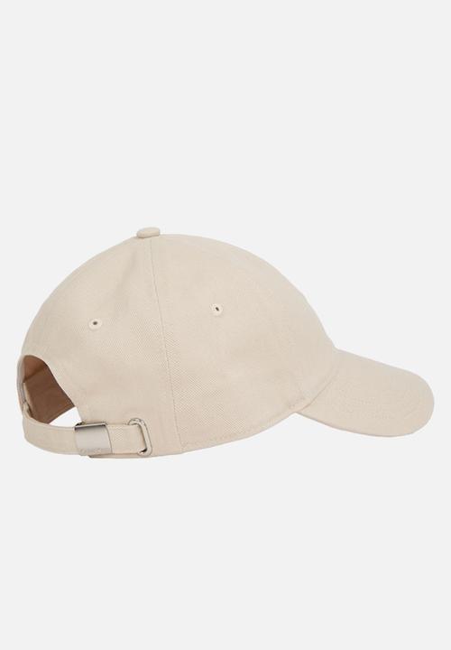Calvin Klein - Embroidered monogram cap - wind chime