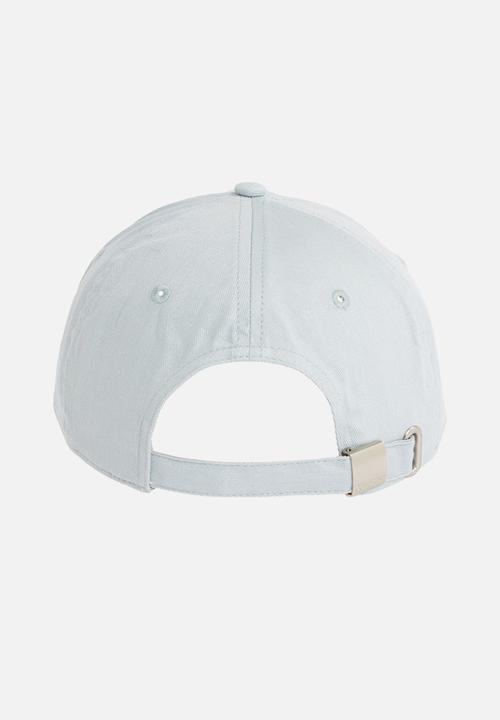 Calvin Klein - Embroidered monogram cap- sky grey