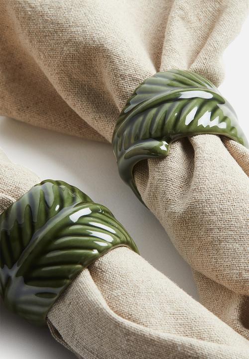 H&M - 2 pack stoneware napkin rings - green