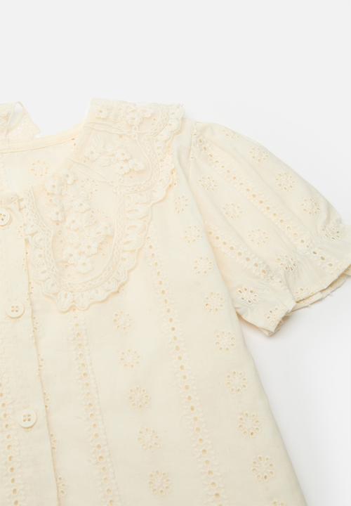 Pop Candy - Lace collar top with hip ruffle shorts - ecru/rust