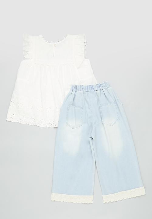 Pop Candy - Broderie anglaise top & jeans with lace trim - white/light wash denim