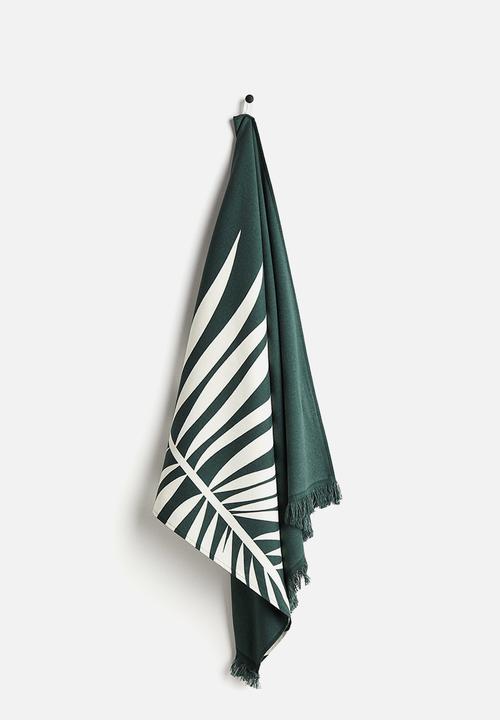H&M - Fringed beach towel - dark green patterned