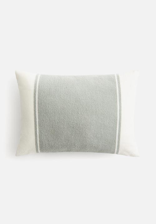 H&M - Terry beach cushion - sage green block-coloured