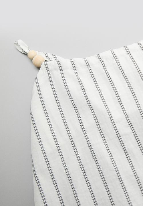 Pop Candy - Spaghetti strap top with wooden beads & skirt - white/stripes