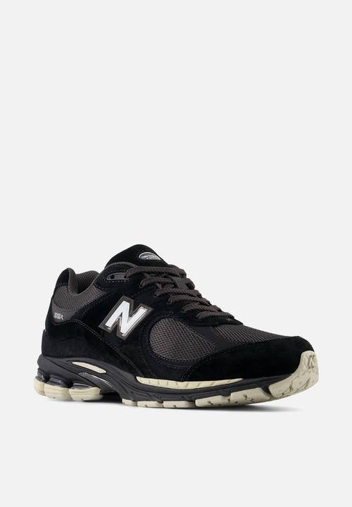 New Balance  - U2002R v1