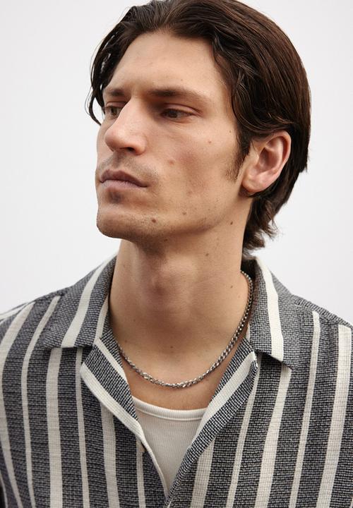 H&M - Regular fit textured resort shirt - navy blue striped