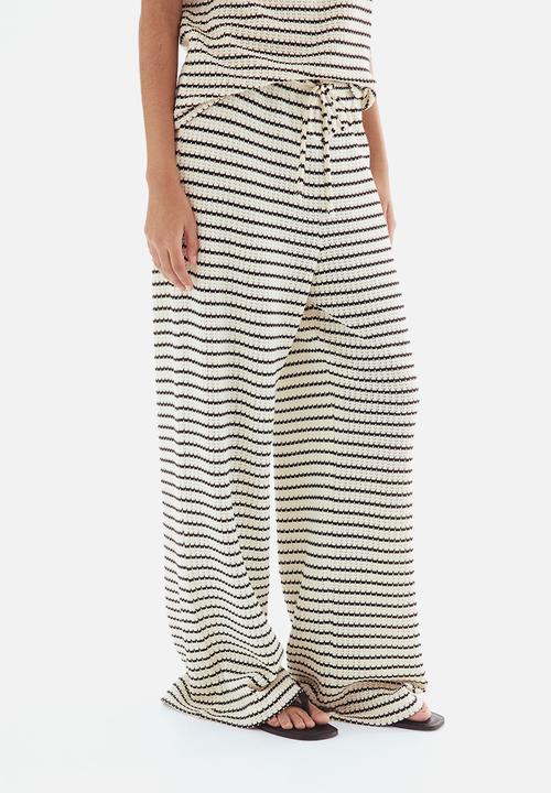 H&M - Textured-knit trousers - cream/striped